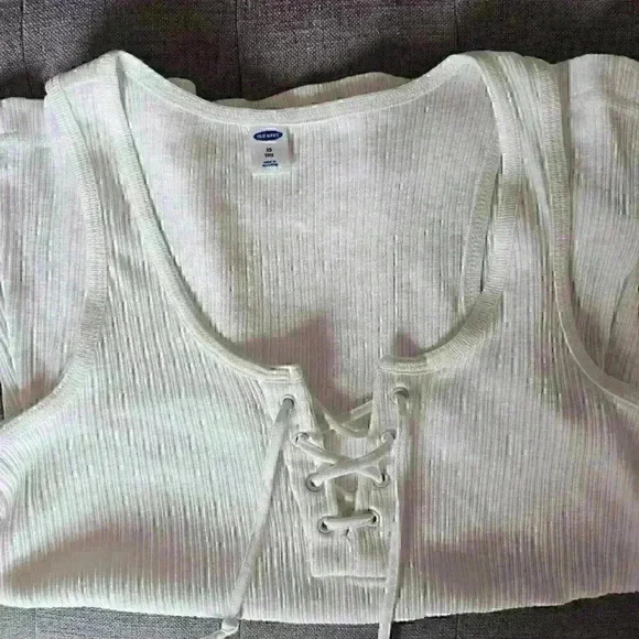 Old Navy Ribbed White Tank Top with Drawstring Front, Size XS Tall - Picture 3 of 5